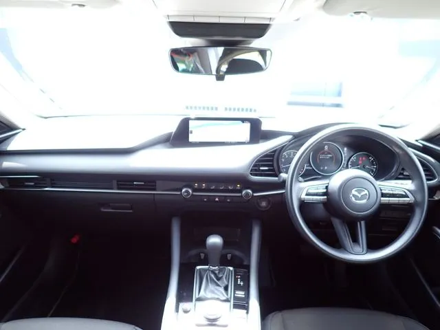 マツダ MAZDA3 セダン