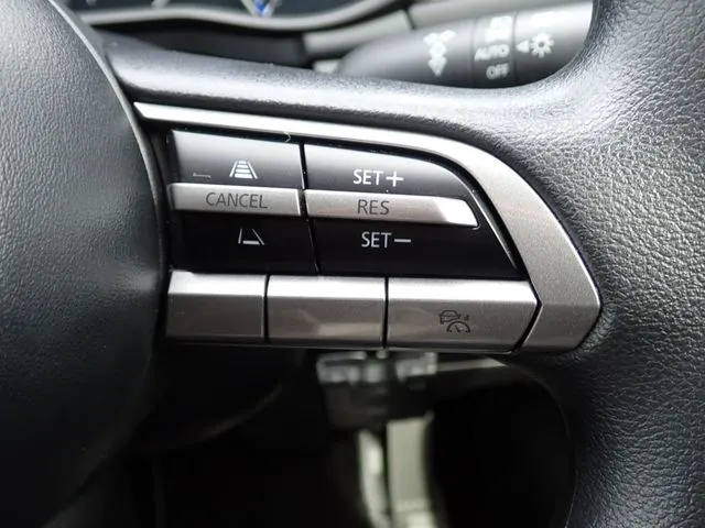 マツダ MAZDA3 セダン