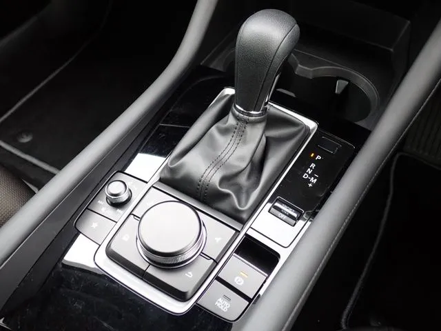 マツダ MAZDA3 セダン