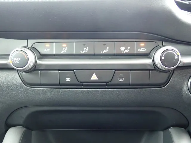 マツダ MAZDA3 セダン
