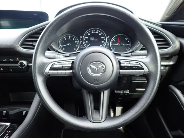 マツダ MAZDA3 セダン