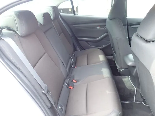 マツダ MAZDA3 セダン