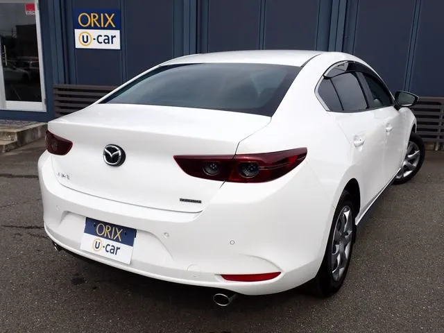 マツダ MAZDA3 セダン
