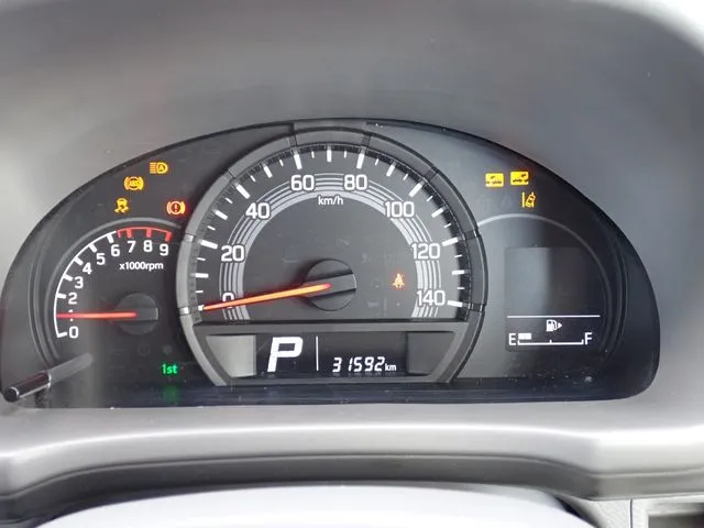 エブリイバン(スズキ)の車両写真