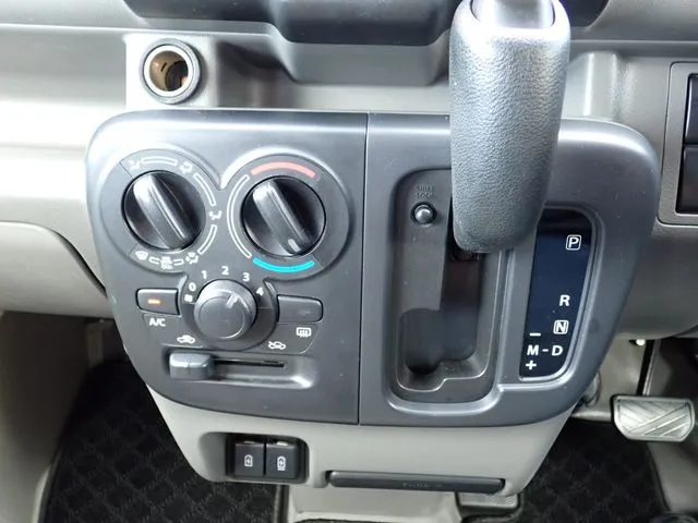 エブリイバン(スズキ)の車両写真
