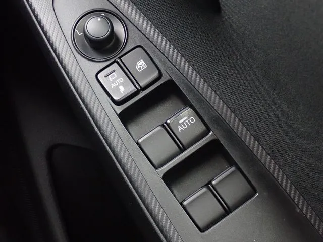 MAZDA2(マツダ)の車両写真