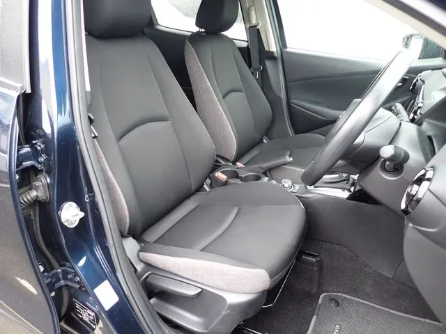 MAZDA2(マツダ)の車両写真