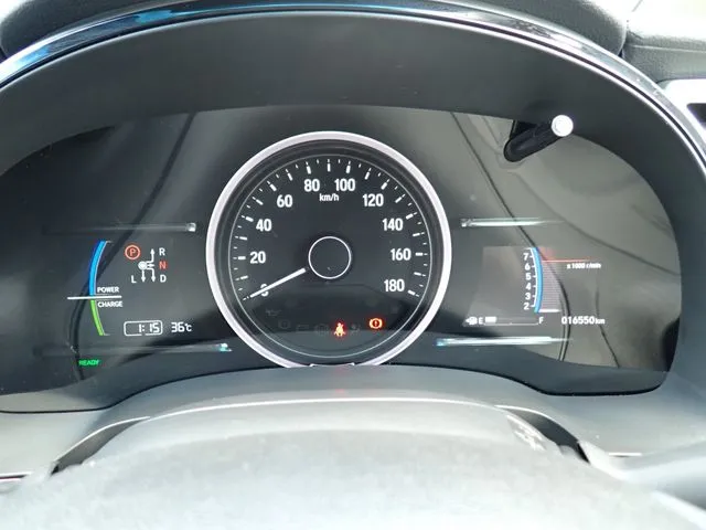 シャトル　ハイブリッド（ホンダ）の車両写真