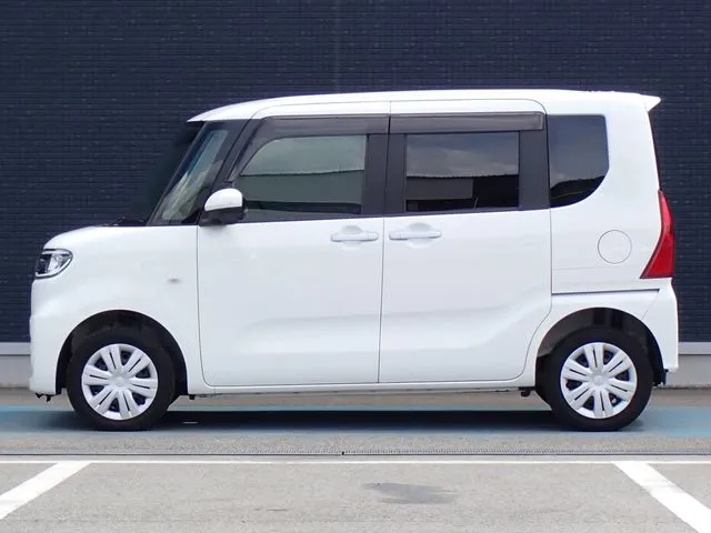 タント(ダイハツ)の車両写真