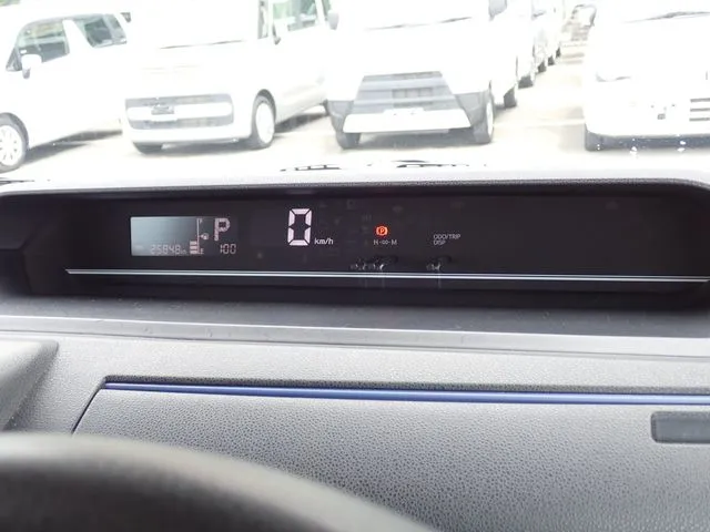 タント(ダイハツ)の車両写真
