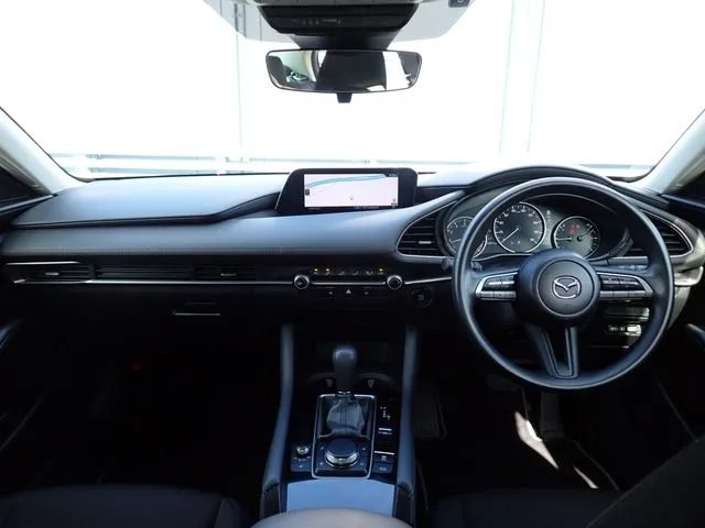 マツダ MAZDA3 セダン