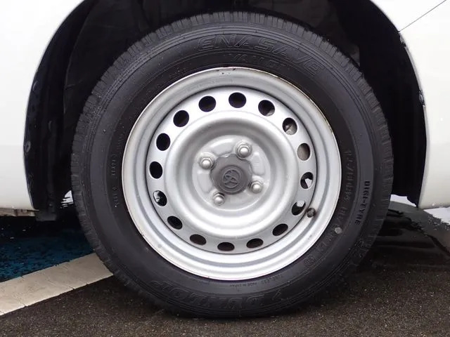 トヨタ　プロボックスバン　２ＷＤ