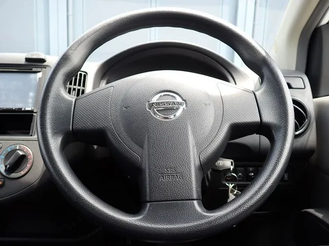 NV150 AD 2WD(ニッサン)の車両写真