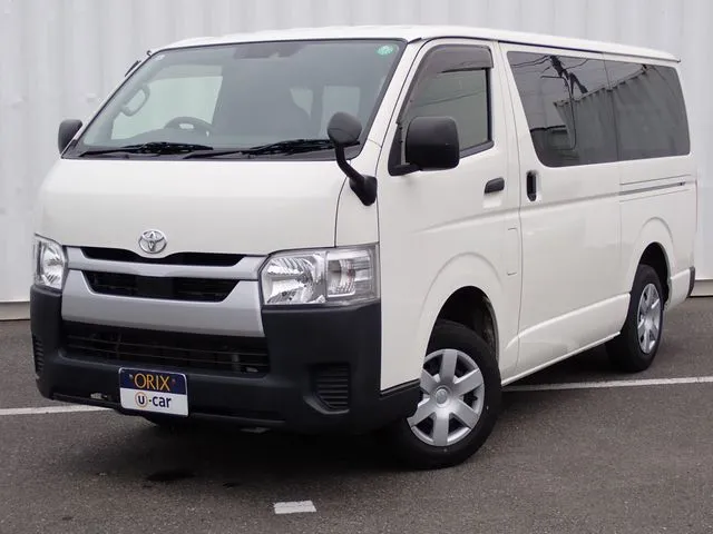 トヨタ　ハイエースバン　２ＷＤ
