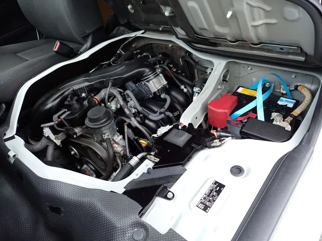 トヨタ　ハイエースバン　２ＷＤ