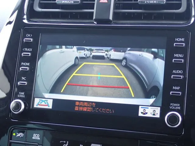 トヨタ　プリウス　４ＷＤ