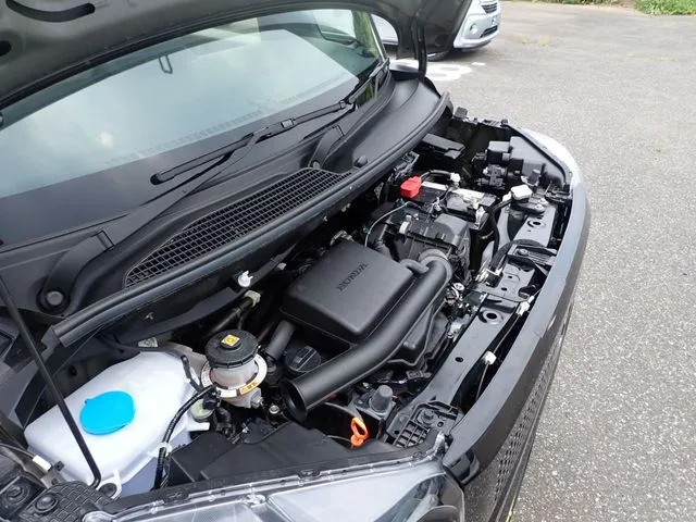 ホンダ　Ｎ　ＢＯＸ　４ＷＤ