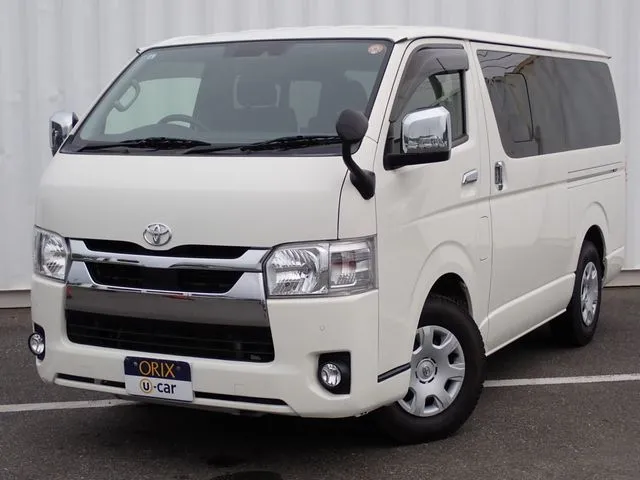 トヨタ　ハイエースバン　２ＷＤ