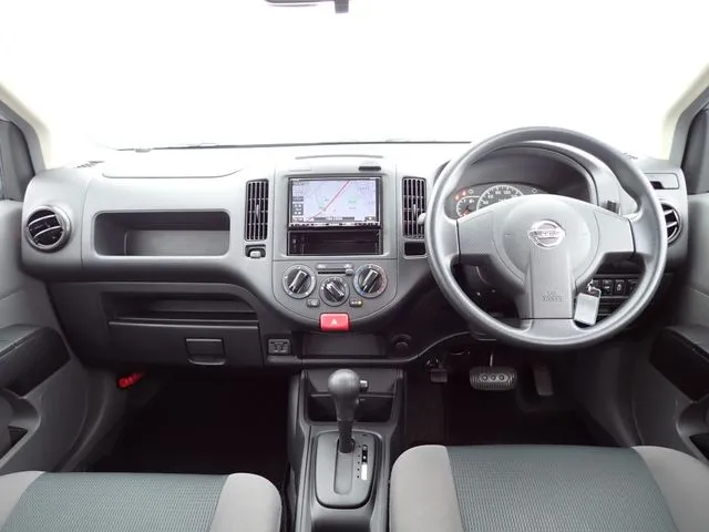 NV150 AD 2WD(ニッサン)の車両写真