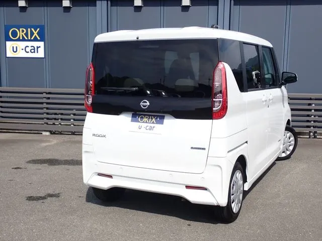 ルークス（ニッサン）の車両写真