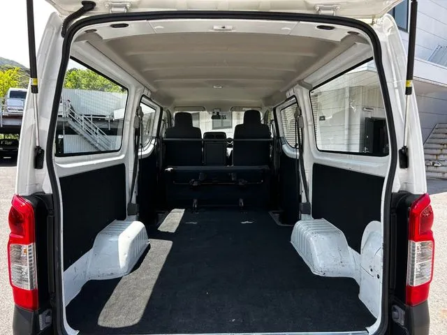 ＮＶ３５０キャラバン　１．２ｔ（ニッサン）の車両写真