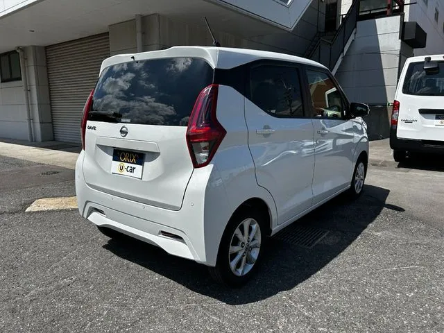デイズ（ニッサン）の車両写真
