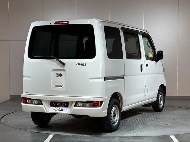 ハイゼットカーゴ 4WD(ダイハツ)の車両写真