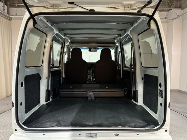ハイゼットカーゴ 4WD(ダイハツ)の車両写真