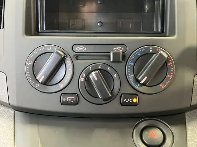 ニッサン NV200バネットバン