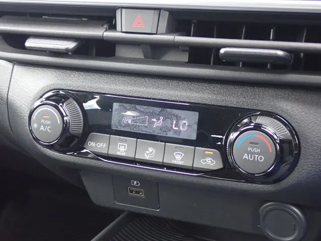 ニッサン ノート