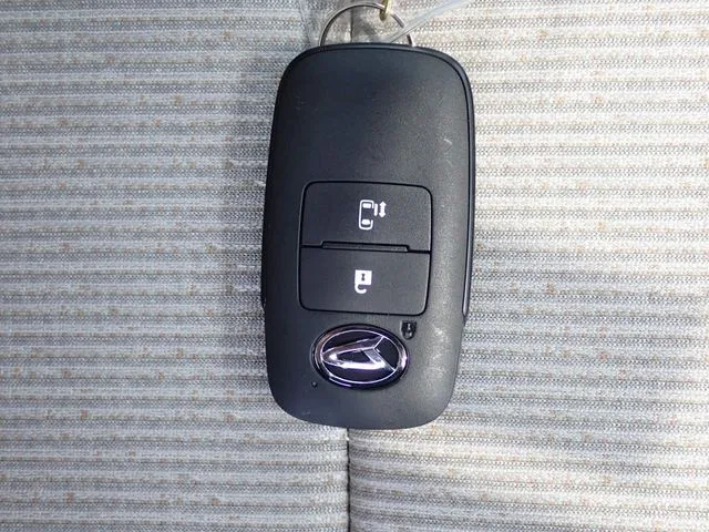 ダイハツ　ムーヴ　４ＷＤ