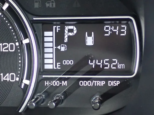 ダイハツ　ムーヴ　４ＷＤ