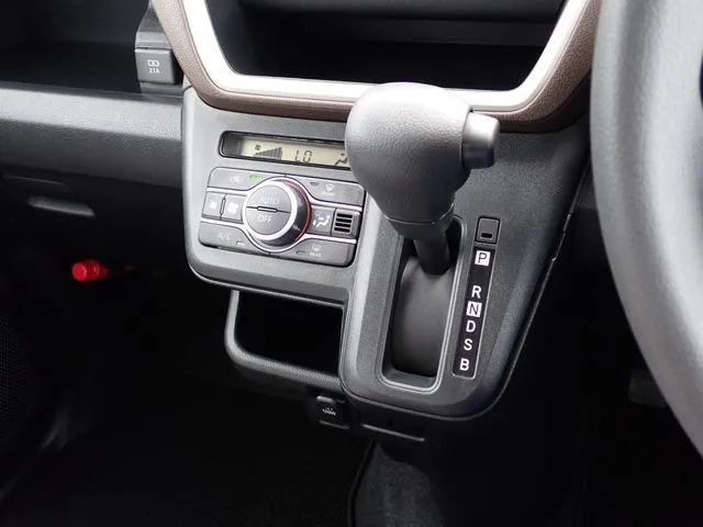 ダイハツ　ムーヴ　４ＷＤ