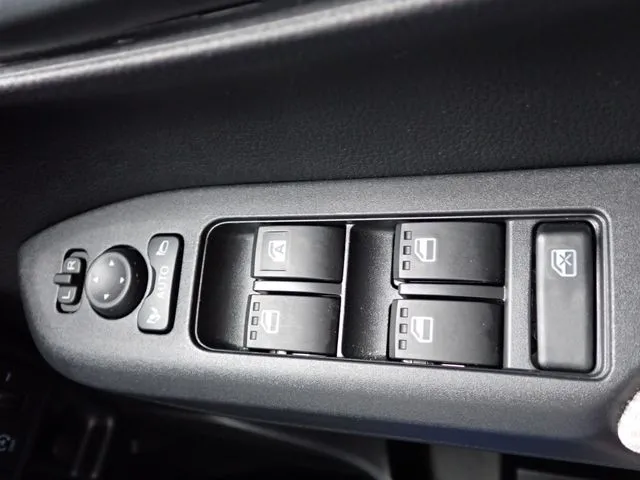 ダイハツ　ムーヴ　４ＷＤ