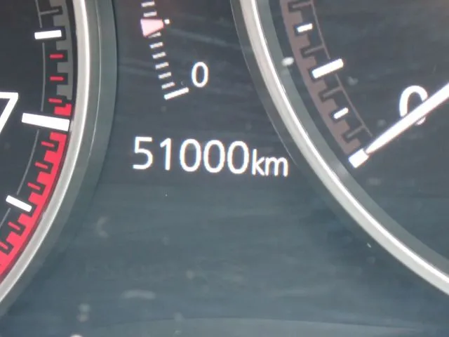 マツダ　ＭＡＺＤＡ３　ファストバック