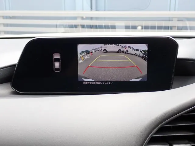マツダ　ＭＡＺＤＡ３　ファストバック