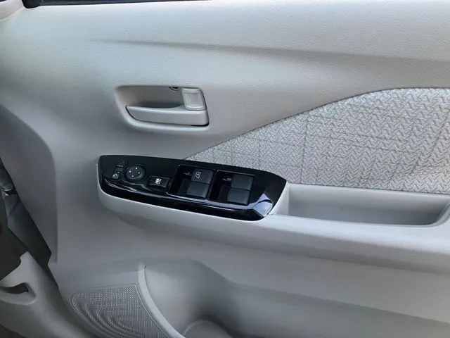 ニッサン　デイズ　４ＷＤ