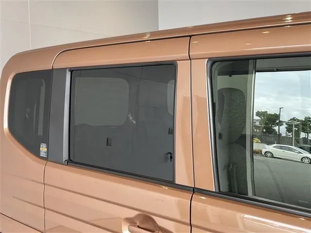 スペーシア(スズキ)の車両写真