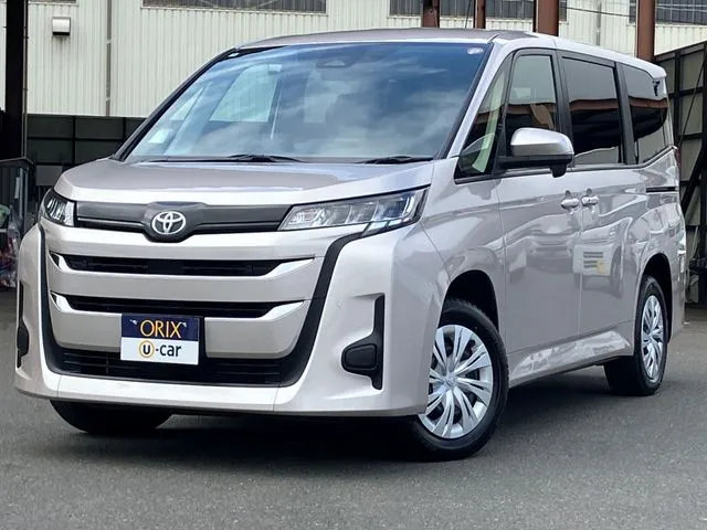 トヨタ ノア　４ＷＤ