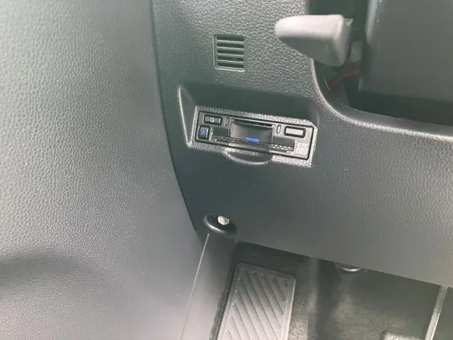 トヨタ　ノア　４ＷＤ