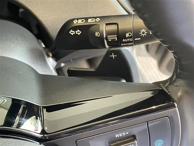 セレナ(ニッサン)の車両写真