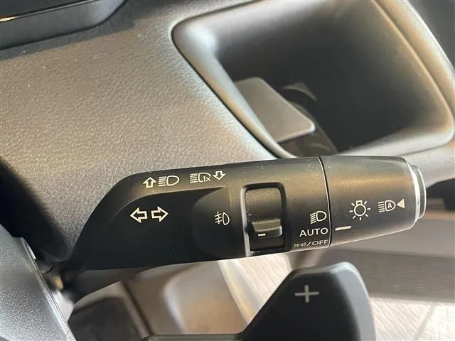 セレナ(ニッサン)の車両写真
