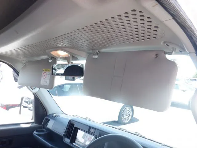 ハイゼットカーゴ 4WD(ダイハツ)の車両写真