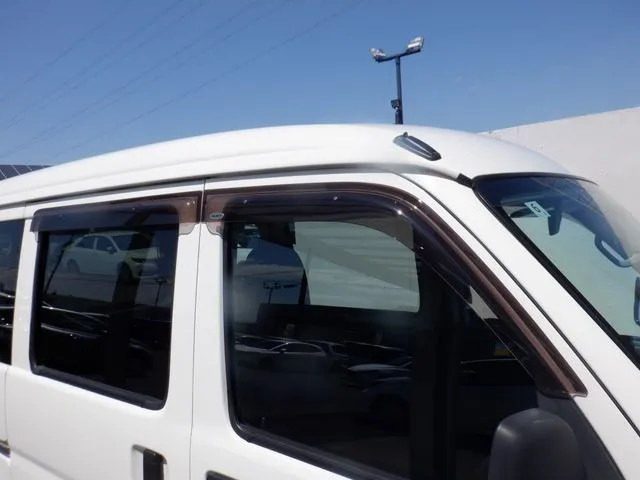 ハイゼットカーゴ 4WD(ダイハツ)の車両写真