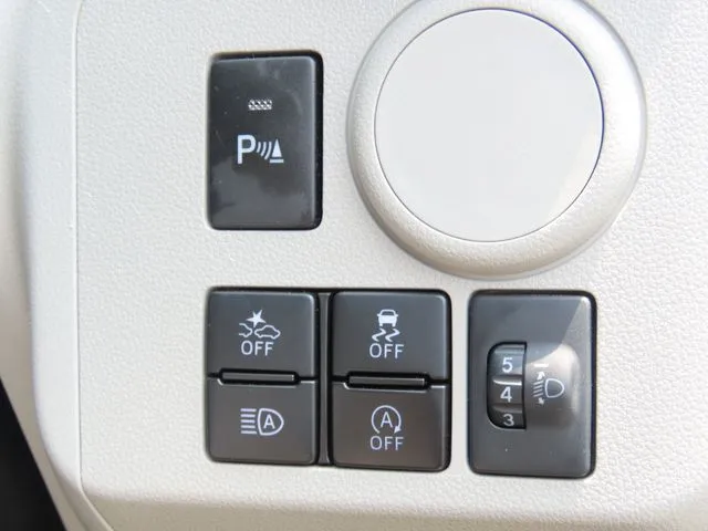 ミラ　イース（ダイハツ）の車両写真