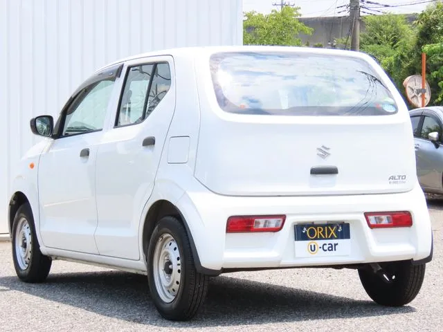 アルトバン(スズキ)の車両写真