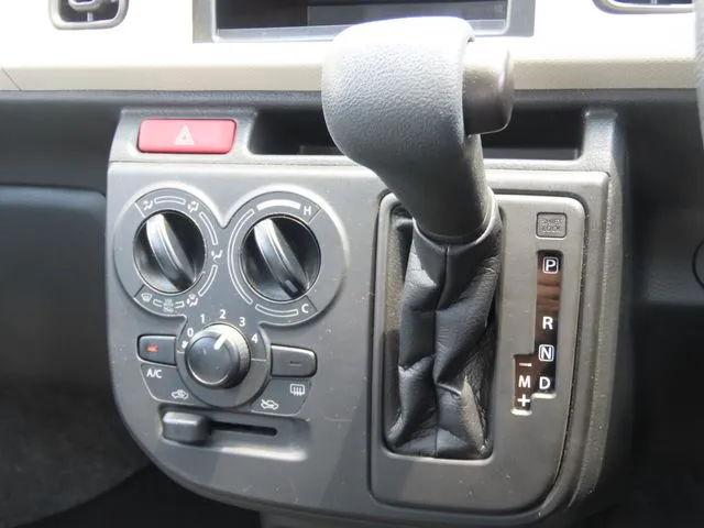 アルトバン(スズキ)の車両写真