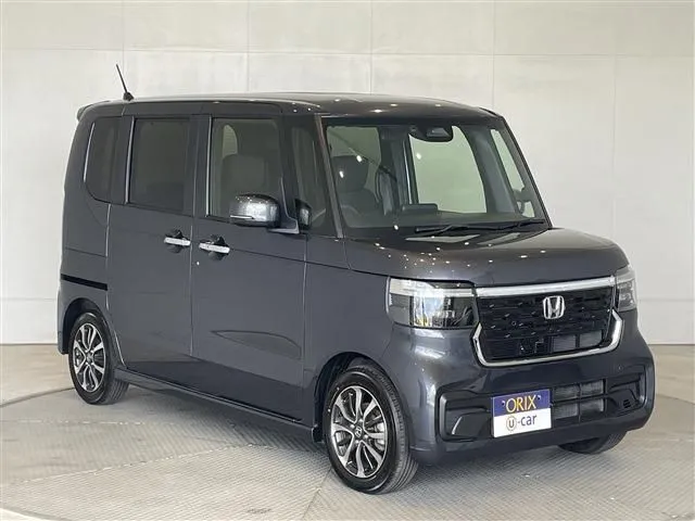 Ｎ　ＢＯＸ　カスタム（ホンダ）の車両写真