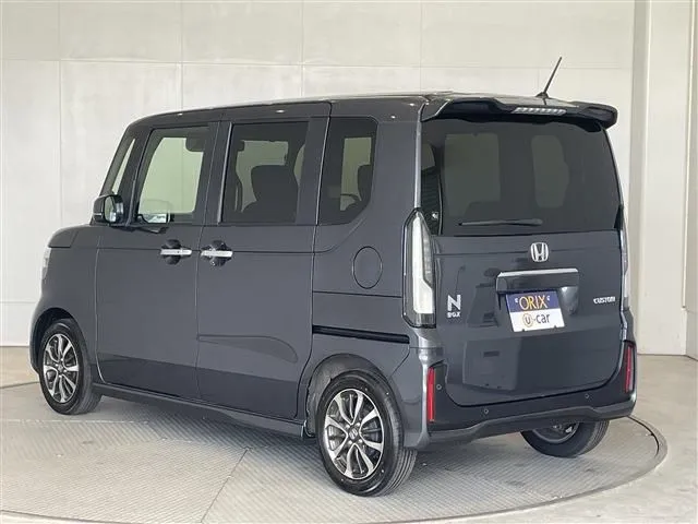 Ｎ　ＢＯＸ　カスタム（ホンダ）の車両写真