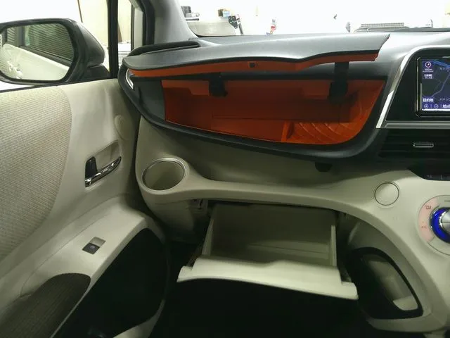 シエンタ 4WD(トヨタ)の車両写真